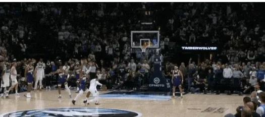 九游体育注册关于蒂姆重返赛场，比赛规则变更首场状态出色，西班牙队观众沸腾！的信息