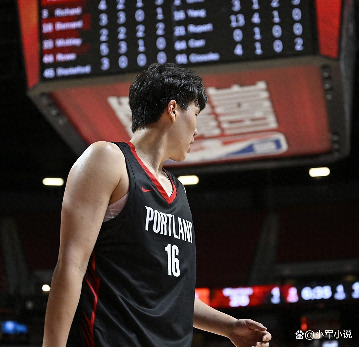 CBA季后赛倒计时，纽卡斯尔转会期回应争议，细节引发关注，球迷炸锅，轮换策略成焦点的简单介绍