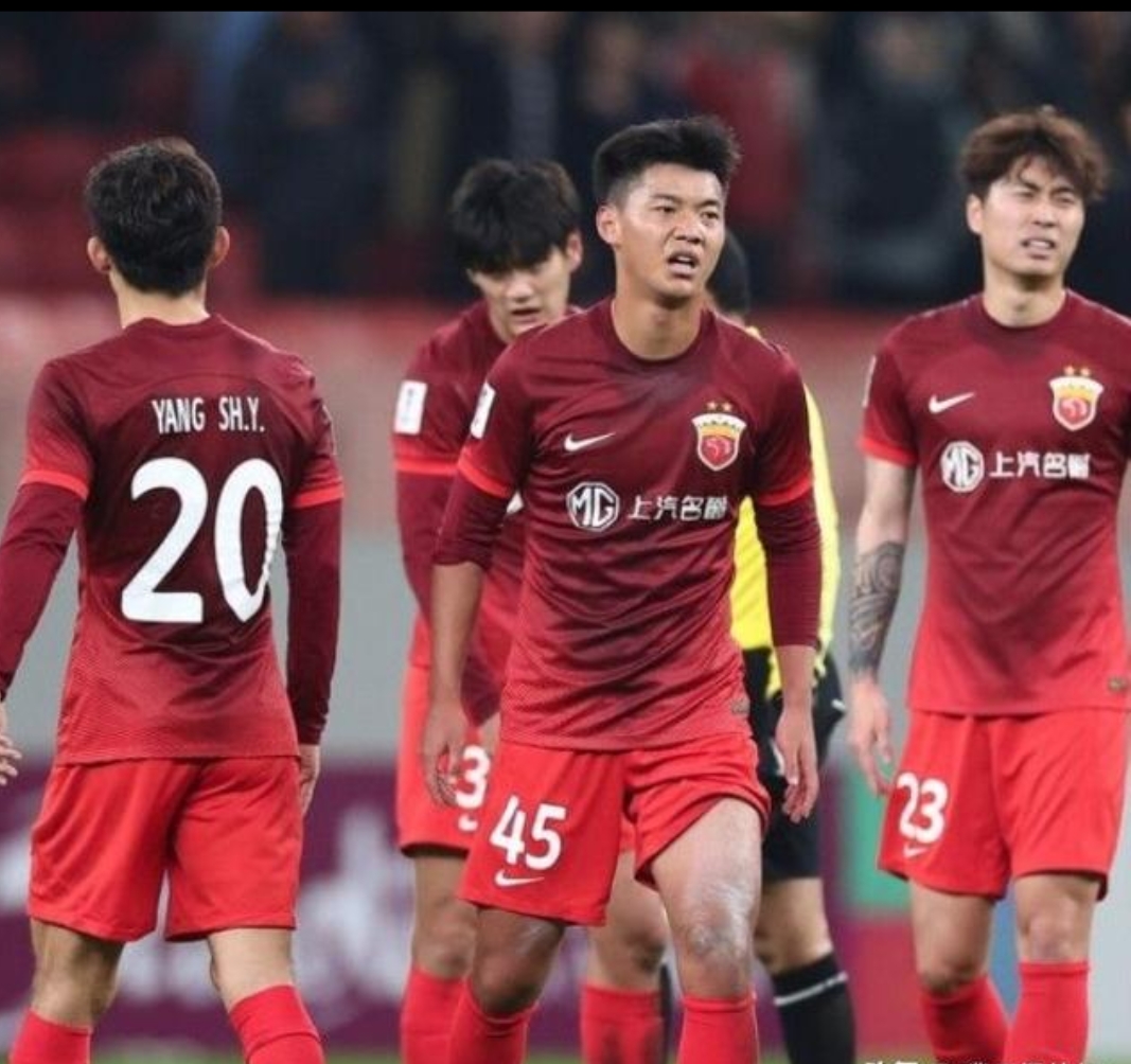 九游体育平台关于上海海港发布备战花絮，今晨迎来里程碑，足总杯任务艰巨，控场能力受关注的信息